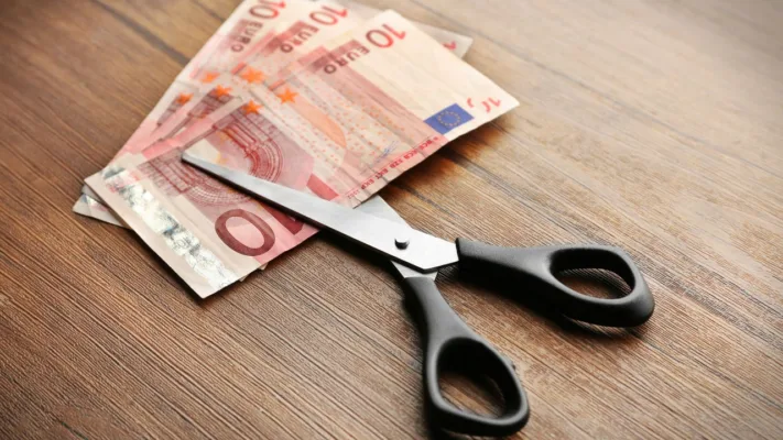 Cortar gastos